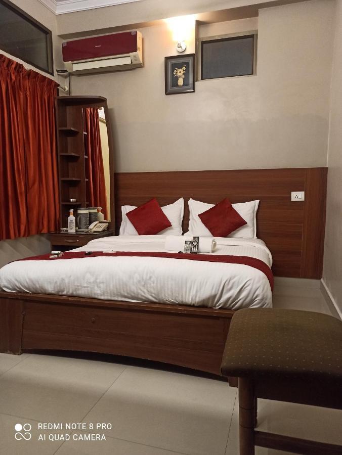 Hotel I-Way Residency Perungudi Chennai Extérieur photo