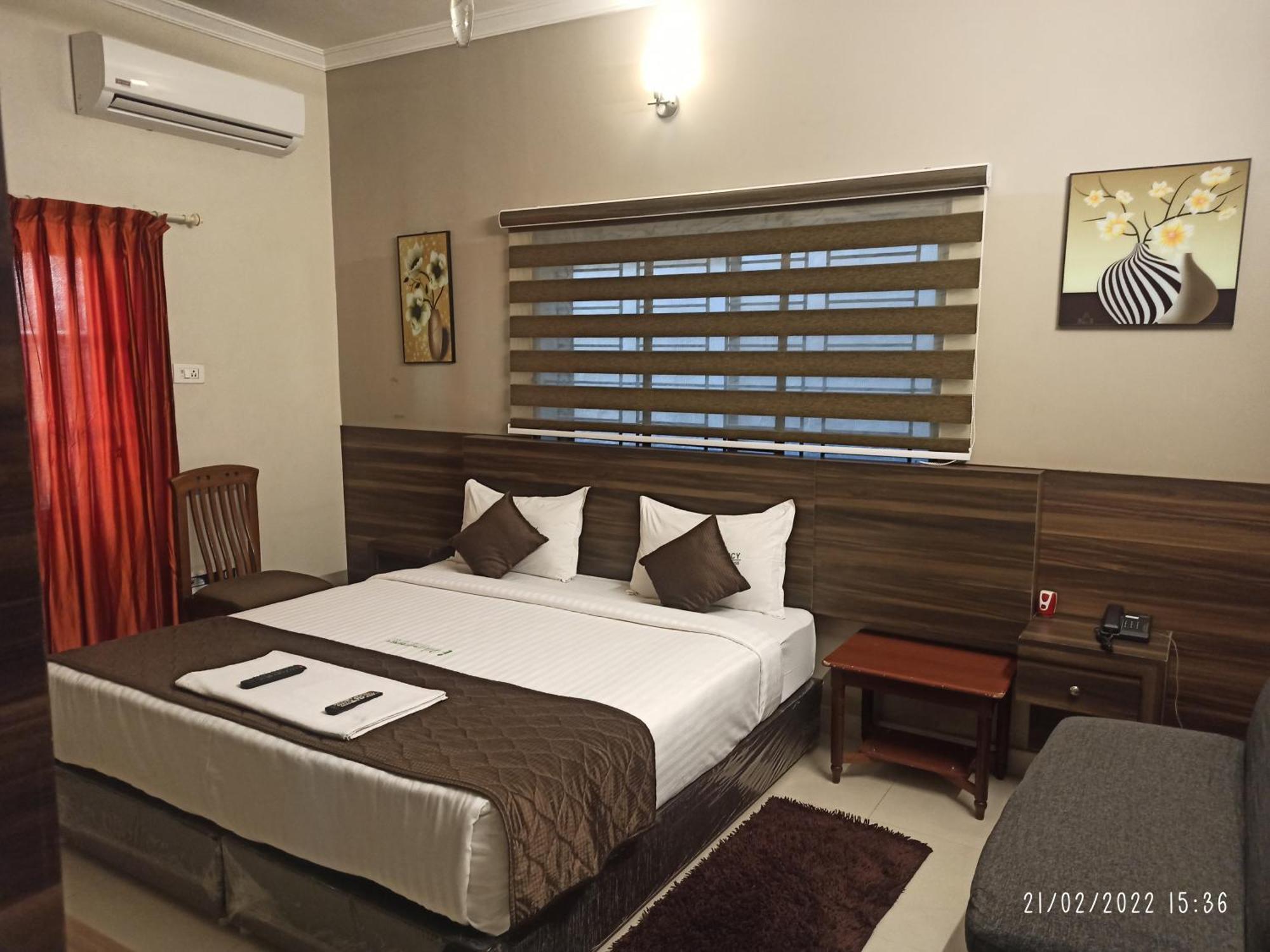 Hotel I-Way Residency Perungudi Chennai Chambre photo