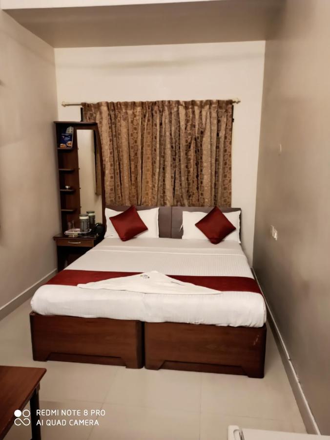 Hotel I-Way Residency Perungudi Chennai Extérieur photo